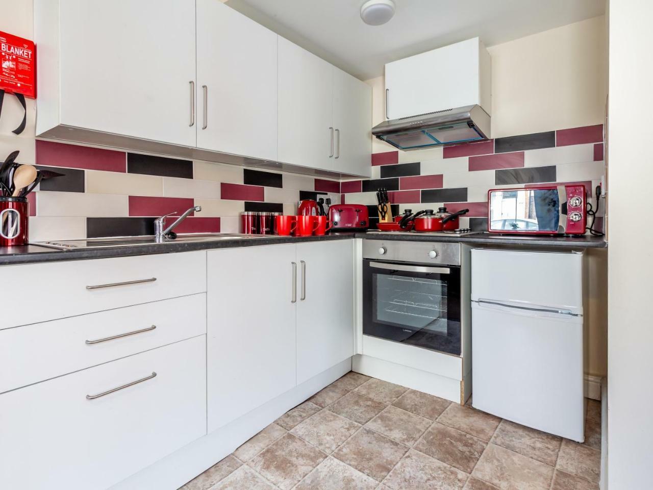 Northfield Street, Worcester City Centre - Guest Homes المظهر الخارجي الصورة