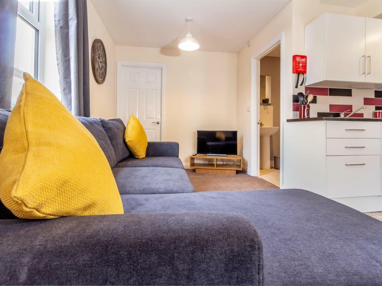 Northfield Street, Worcester City Centre - Guest Homes المظهر الخارجي الصورة