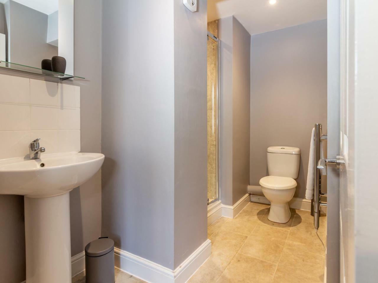 Northfield Street, Worcester City Centre - Guest Homes المظهر الخارجي الصورة