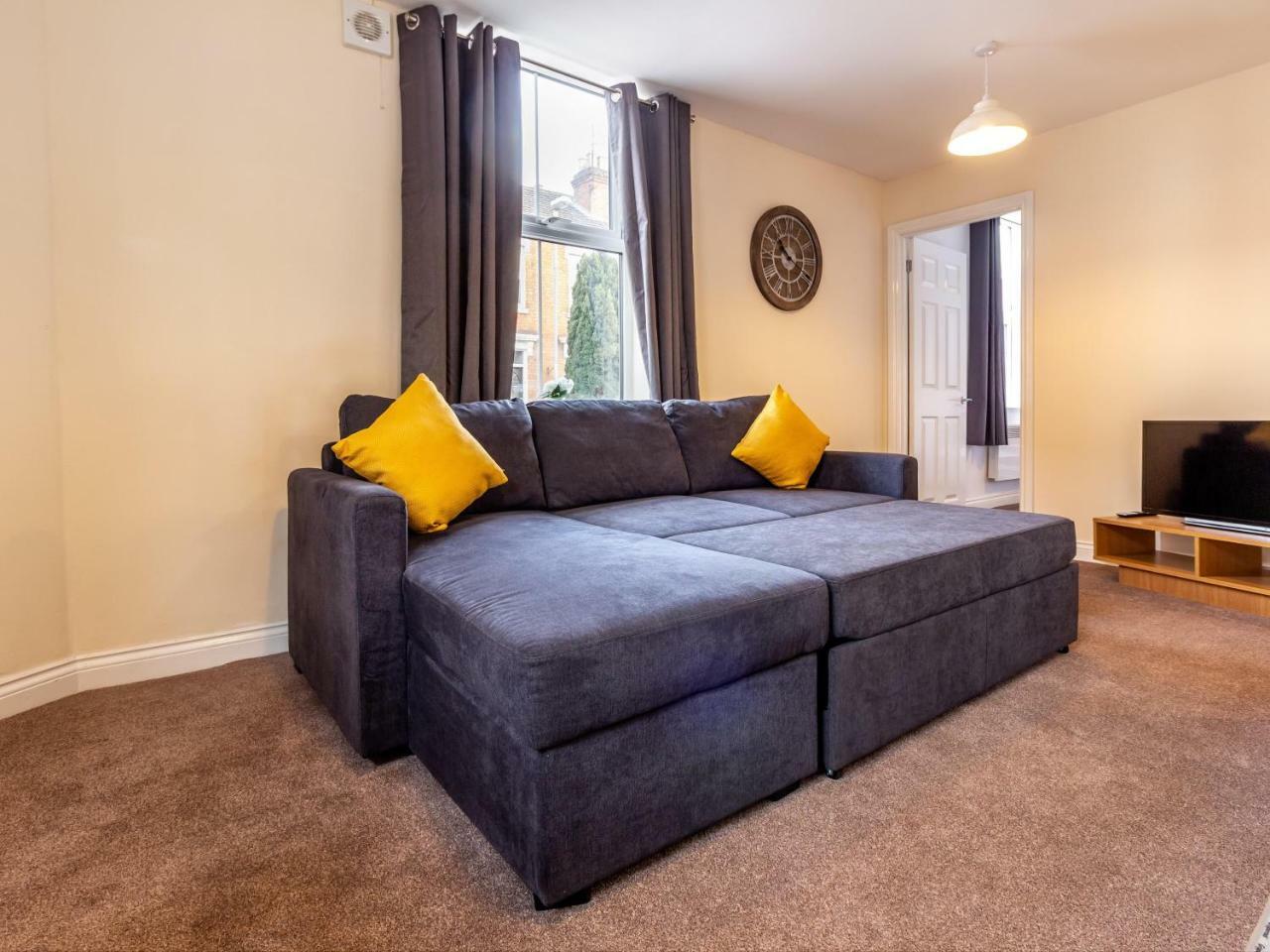 Northfield Street, Worcester City Centre - Guest Homes المظهر الخارجي الصورة