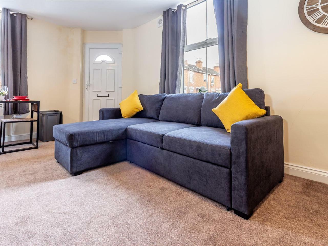 Northfield Street, Worcester City Centre - Guest Homes المظهر الخارجي الصورة